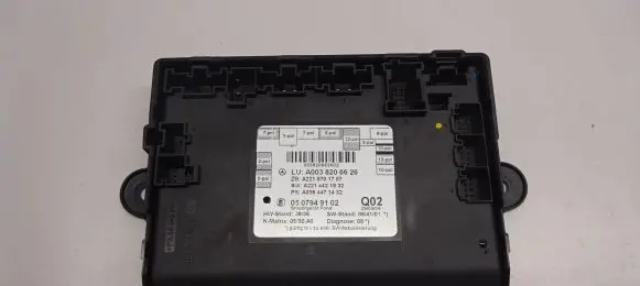 Mercedes-Benz S W221 Door control unit/module A2218701787 A2214421832