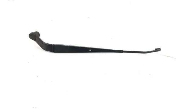 Mitsubishi Outlander Front wiper blade arm 8250A586