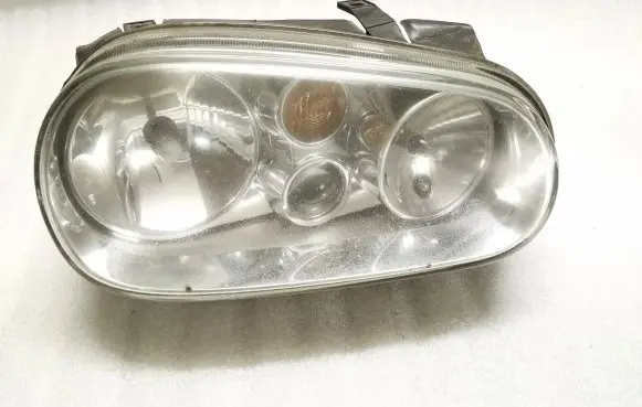 Volkswagen Golf IV Headlight/headlamp 1J1941018C