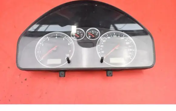 Volkswagen Sharan Speedometer (instrument cluster) 7M3920800