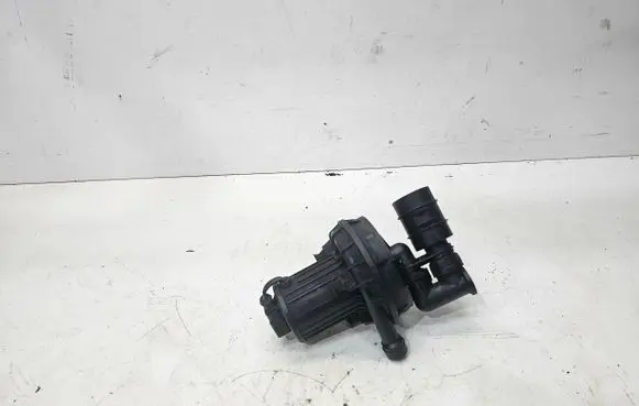 Audi A3 S3 8P Secondary air pump 