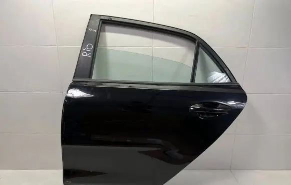 KIA Rio Rear door