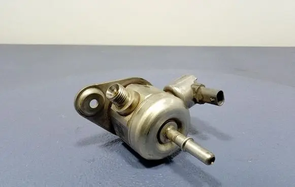 BMW 7 F01 F02 F03 F04 In-tank fuel pump 8605103