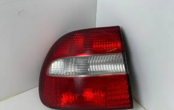 Volvo S40, V40 Rear/tail lights