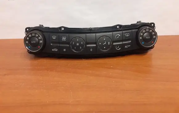 Mercedes-Benz E W211 Interior fan control switch 2118300190 6877