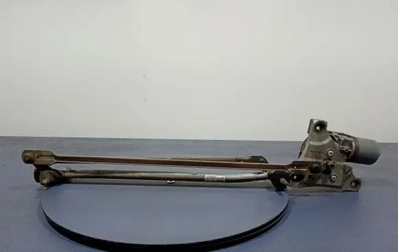 Volvo S40 Front wiper linkage and motor 31253518