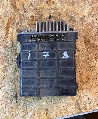 Mercedes-Benz 100 W631 Ignition amplifier control unit 0045453032 0280800160
