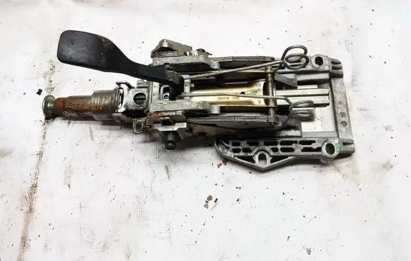 Audi A2 Steering wheel axle 60049538 01085