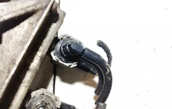 Volvo V50 Turbo solenoid valve bs7e9a500aa 465765818