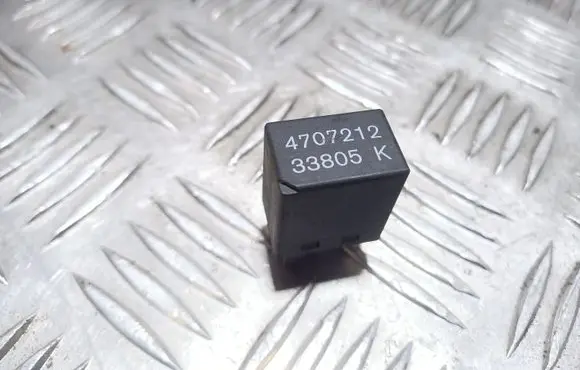 Chrysler Grand Voyager II Other relay 4707212