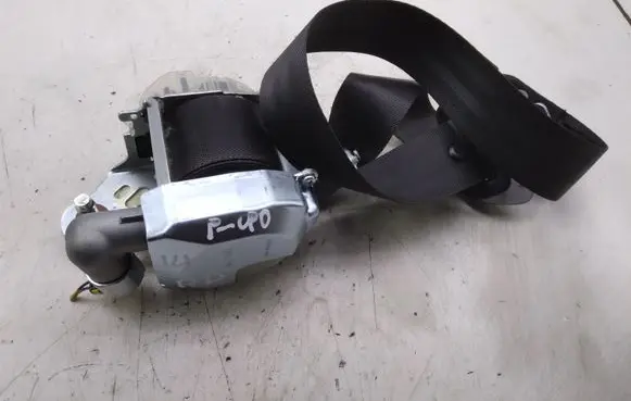 Hyundai i40 Front seatbelt 888203Z000RY