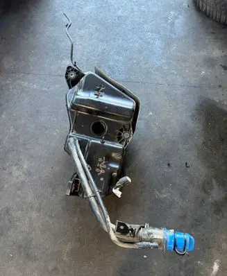 Ford Kuga III AdBlue liquid reservoir LX615J228AD