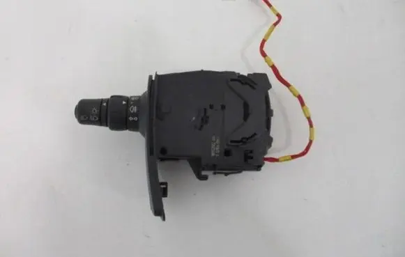 Renault Clio III Light switch 88102002