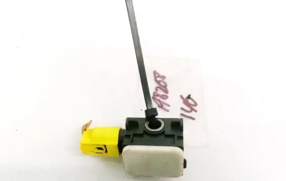 Mercedes-Benz ML W164 Airbag deployment crash/impact sensor 0038202826
