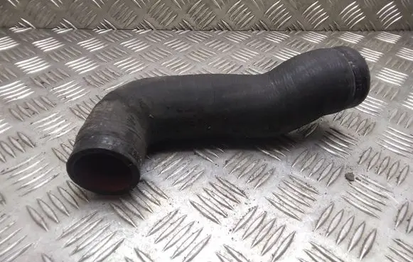 Volvo V70 Intercooler hose/pipe