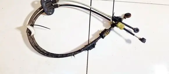Gear shift cable linkage