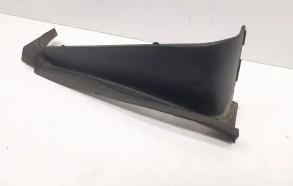 Ford Explorer VI Rear/tail light trim molding LB5B13N553A
