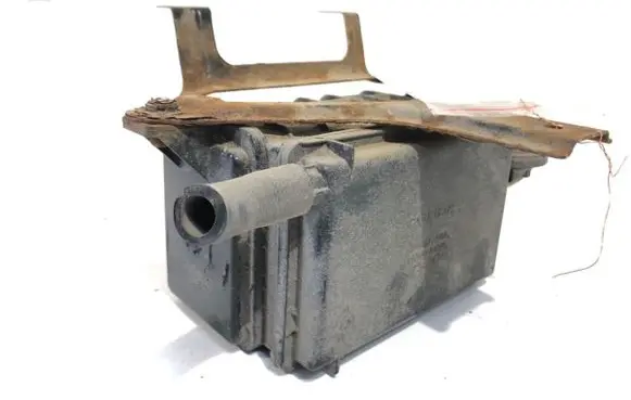 Active carbon filter fuel vapour canister