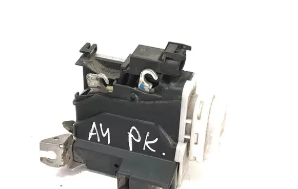 Audi A4 S4 B5 8D Front door lock 8D1837016A