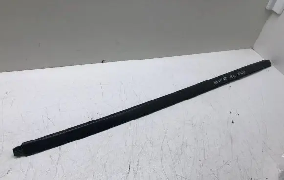 Honda CR-V Windshield trim