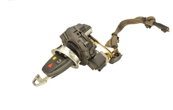 Volvo V50 Ignition lock 30768036