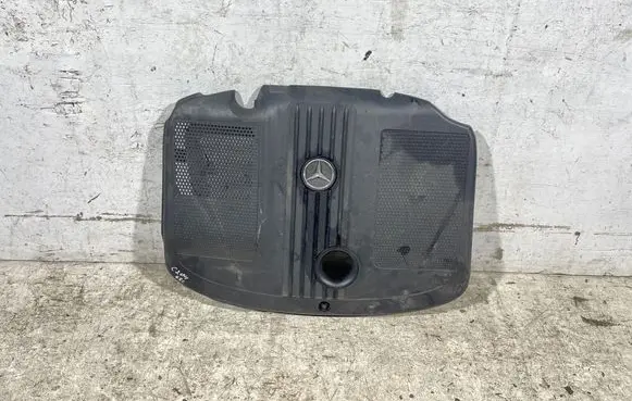 Mercedes-Benz C W204 Engine cover (trim) A6510101467