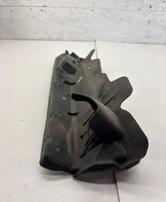 BMW X6 F16 Intercooler air guide/duct channel 9245595