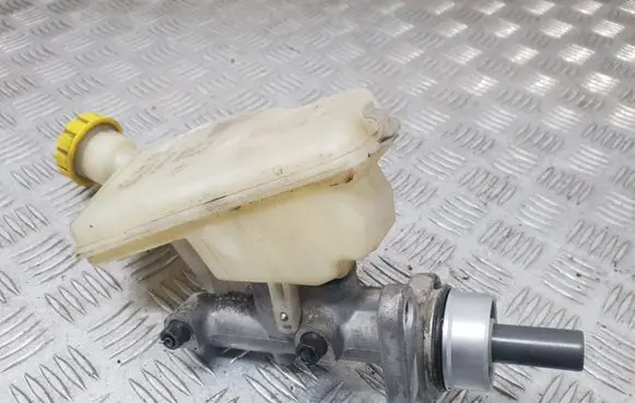 Citroen C3 Master brake cylinder 320670938