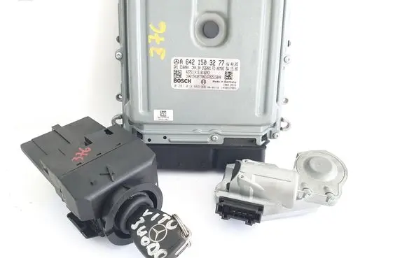 Mercedes-Benz Vito Viano W639 Engine ECU kit and lock set A6421503277 0281013669 6395450508