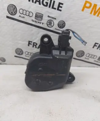 Chrysler Pacifica Air flap motor/actuator 04885465AAC