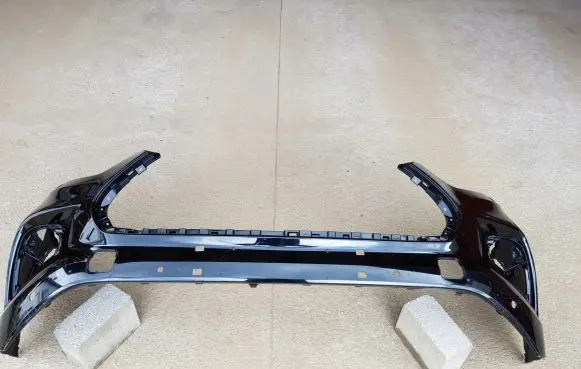 Toyota Highlander XU70 Front bumper 521190e400