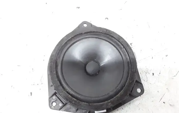 Toyota Avensis Verso Front door speaker 8616044120