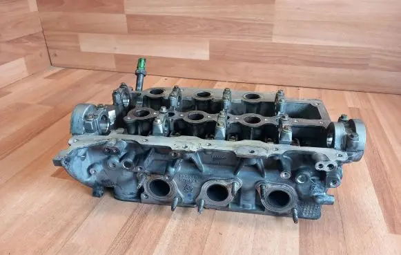 Jaguar XF X250 Engine head 9X2Q6C032BA C2D3614 PM9X2Q6C064CA