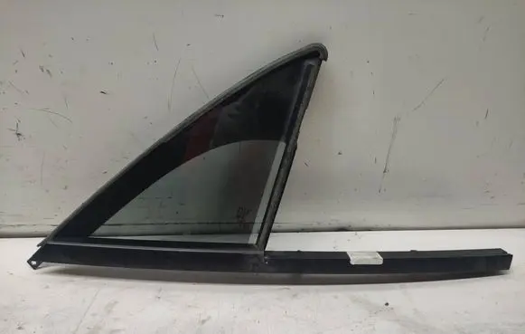 Porsche Cayenne (92A) Front door vent window glass four-door 7P6845114