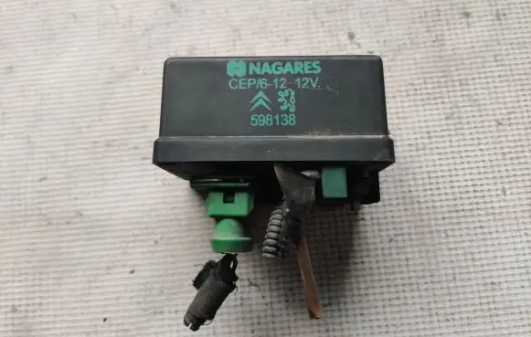 Citroen C5 Glow plug pre-heat relay 598138