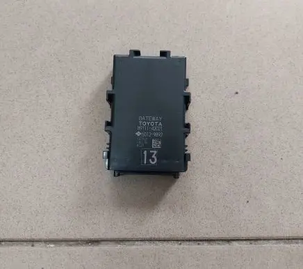 Toyota RAV 4 (XA40) Gateway control module 8911142021 50129892