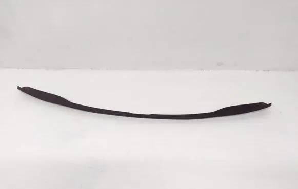Porsche Cayenne (9Y0 9Y3) Engine hood trim 9Y0823727A
