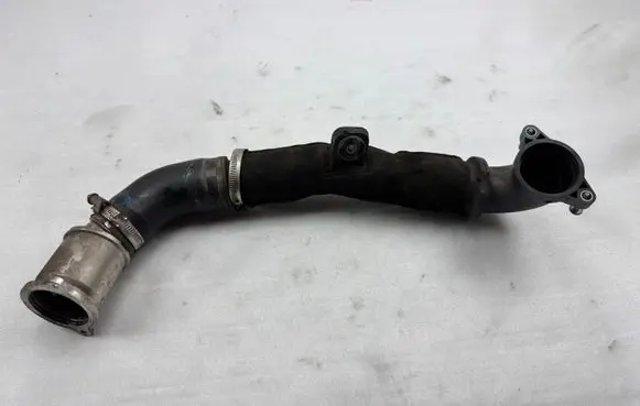 Skoda Octavia Mk3 (5E) Intercooler hose/pipe 04L131111
