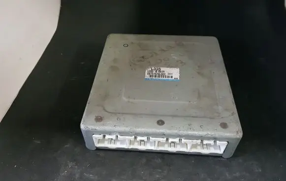 Mazda 3 I Engine control unit/module L33518881H