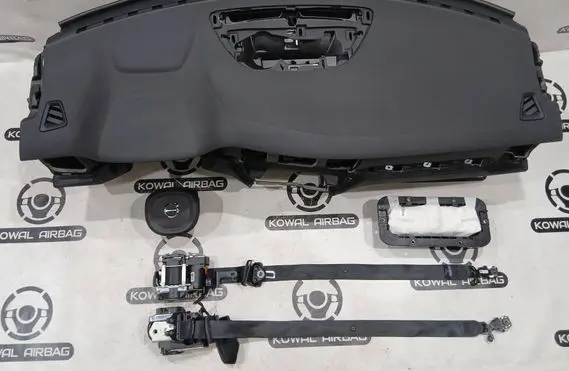 Volvo V60 Airbag set with panel 4233468 P39825814 39825814