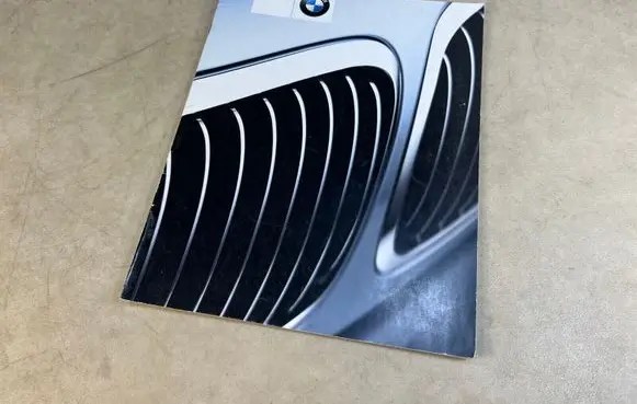 BMW 3 E90 E91 Owners service history hand book 