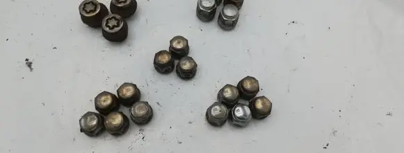 Honda Civic Nuts/bolts NOCODE