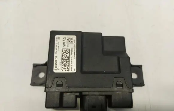 Cupra Formentor Fan control module 3Q0035335E