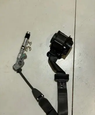 Ford Mustang VI Front seatbelt JR3BC699D64