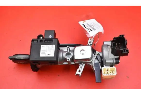 Suzuki Swift I Ignition lock 3397062J00