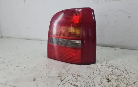 Audi A4 S4 B5 8D Rear/tail lights 8D9945096