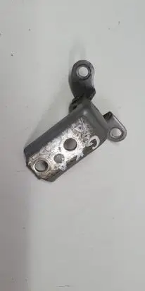Toyota Auris E180 Rear door lower hinge