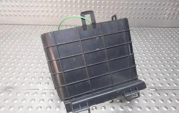 Volkswagen PASSAT B6 Battery box tray S26380400 3C0915336A