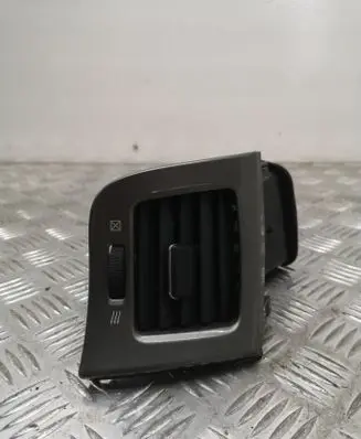 Toyota Avensis Verso Dashboard side air vent grill/cover trim 5566044080 5568744030 5566044050