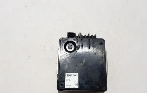Volvo XC40 Voltage converter inverter 32371432
